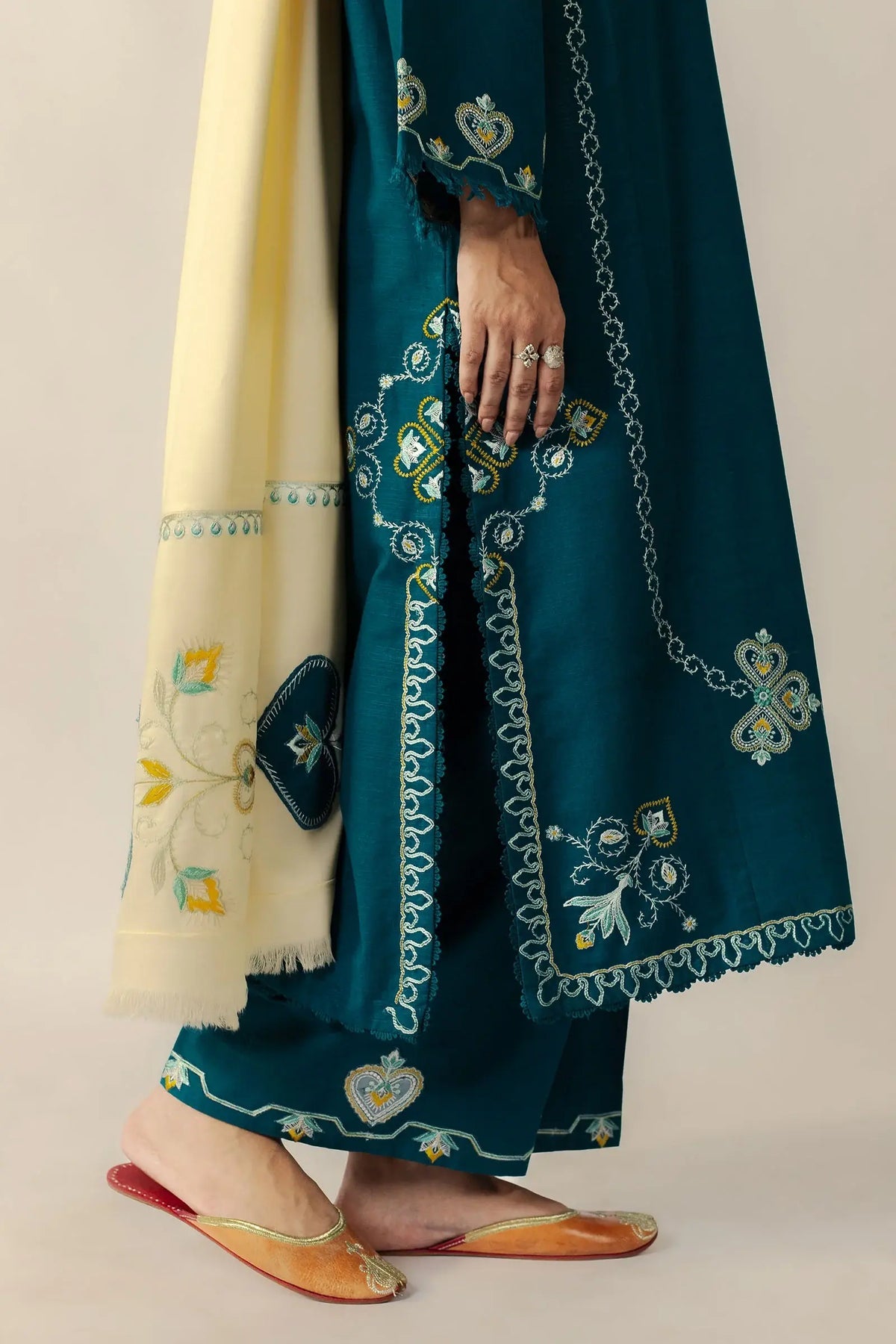 CYANNE | Zara Shahjahan