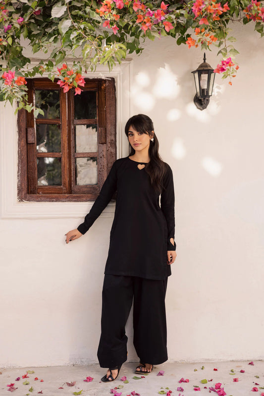 2PC Khaddar Solid HSK 06 – Black | Winter Solids | Silayi Pret