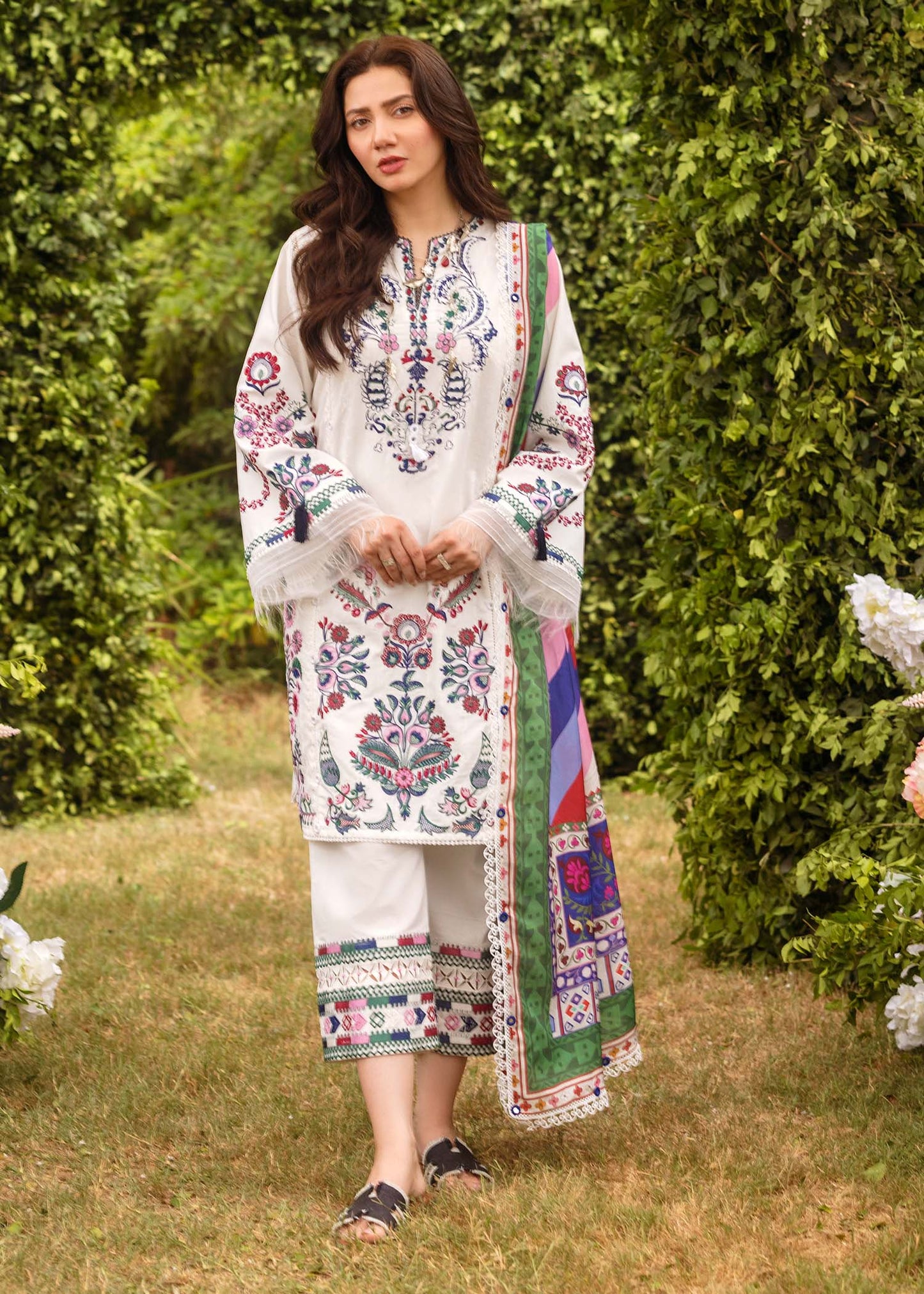 Suzani(A)|Sadaf Fawad Khan Lawn Vol II