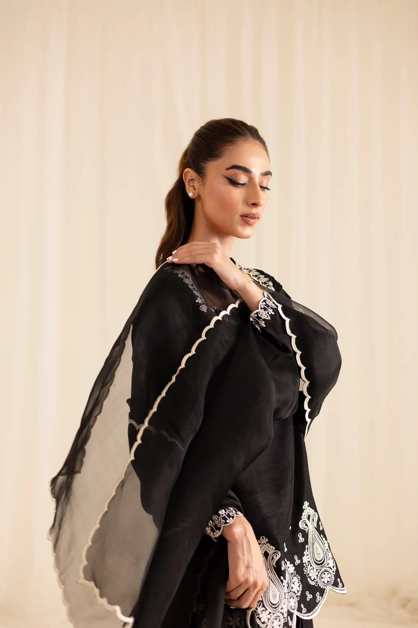 Cyarèh | Shanzay Anooshay
