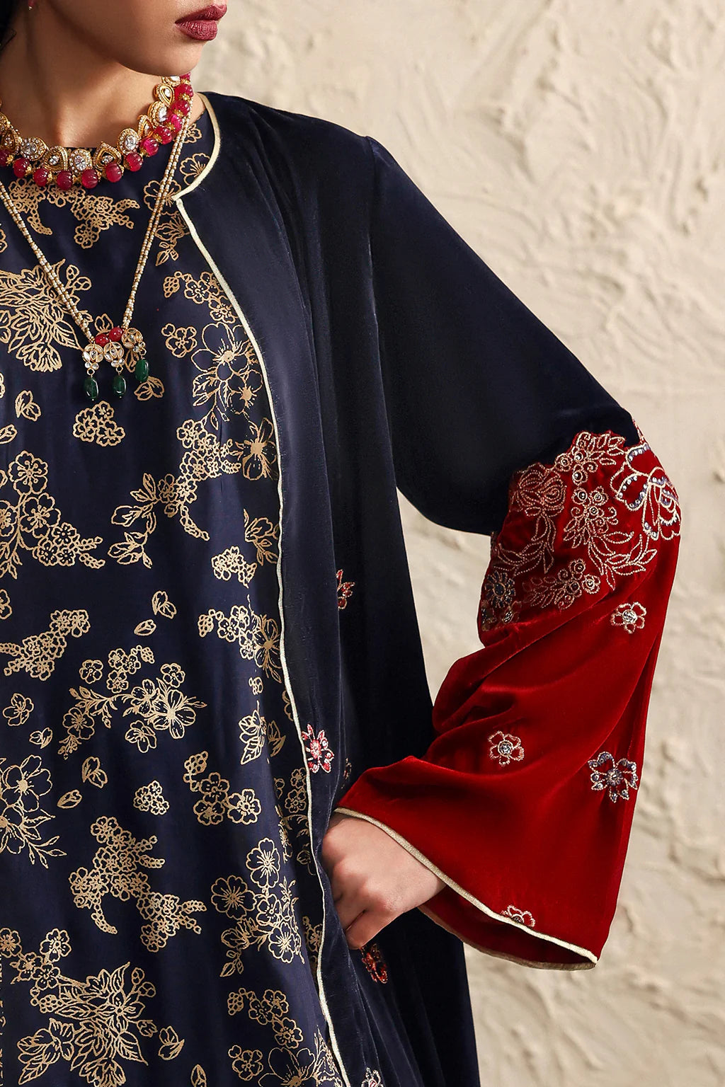 KV-72 | VELVET MUSES '25 | VANYA