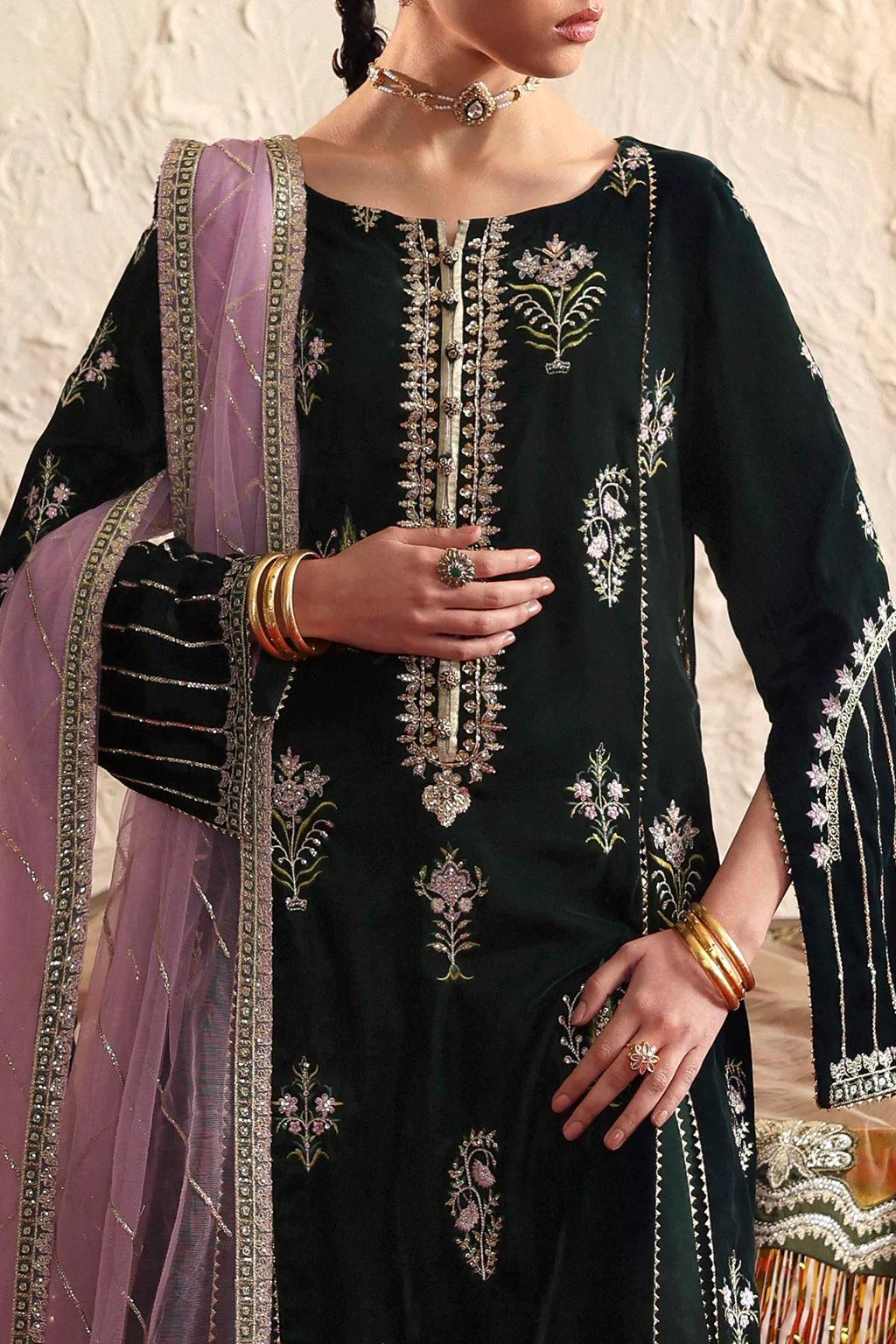 KV-66 | VELVET MUSES '25 | VANYA