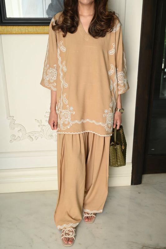 NIKASHA BEIGE SET | La Pret