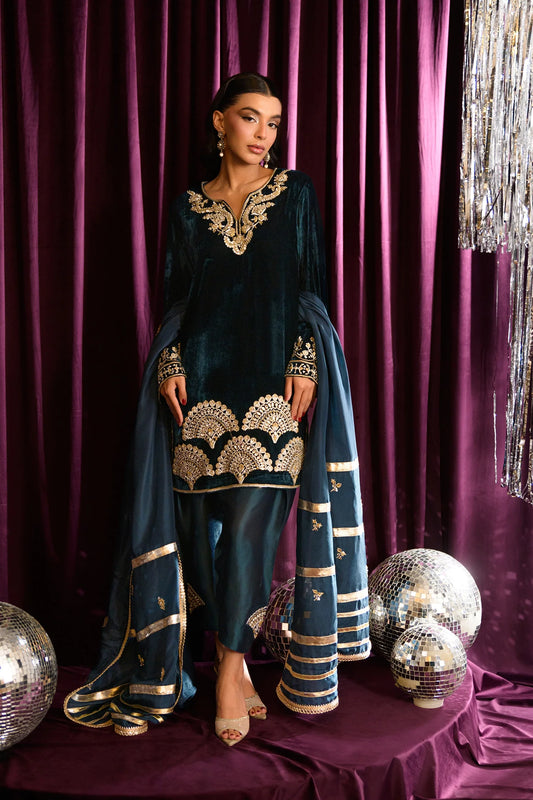 Blue Bird | Mara Velvet Luxe '25 | Flairs Studio