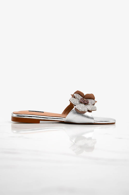 Léne - Silver | Zilal - The Ramadan Edit | Miaasa | Footwear