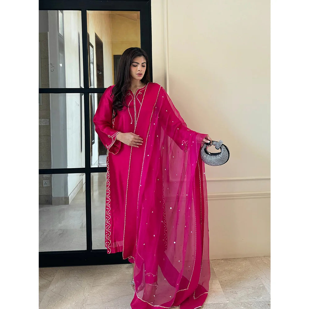 FUSCHIA FULL SET | NIMRAH HAFSA