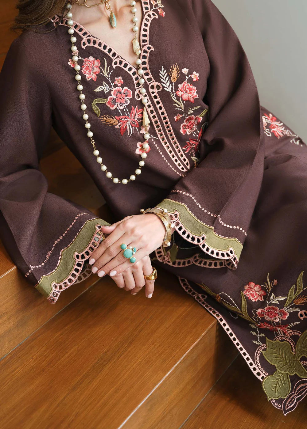 Vera | Basic Pret'26 | Saira Shakira