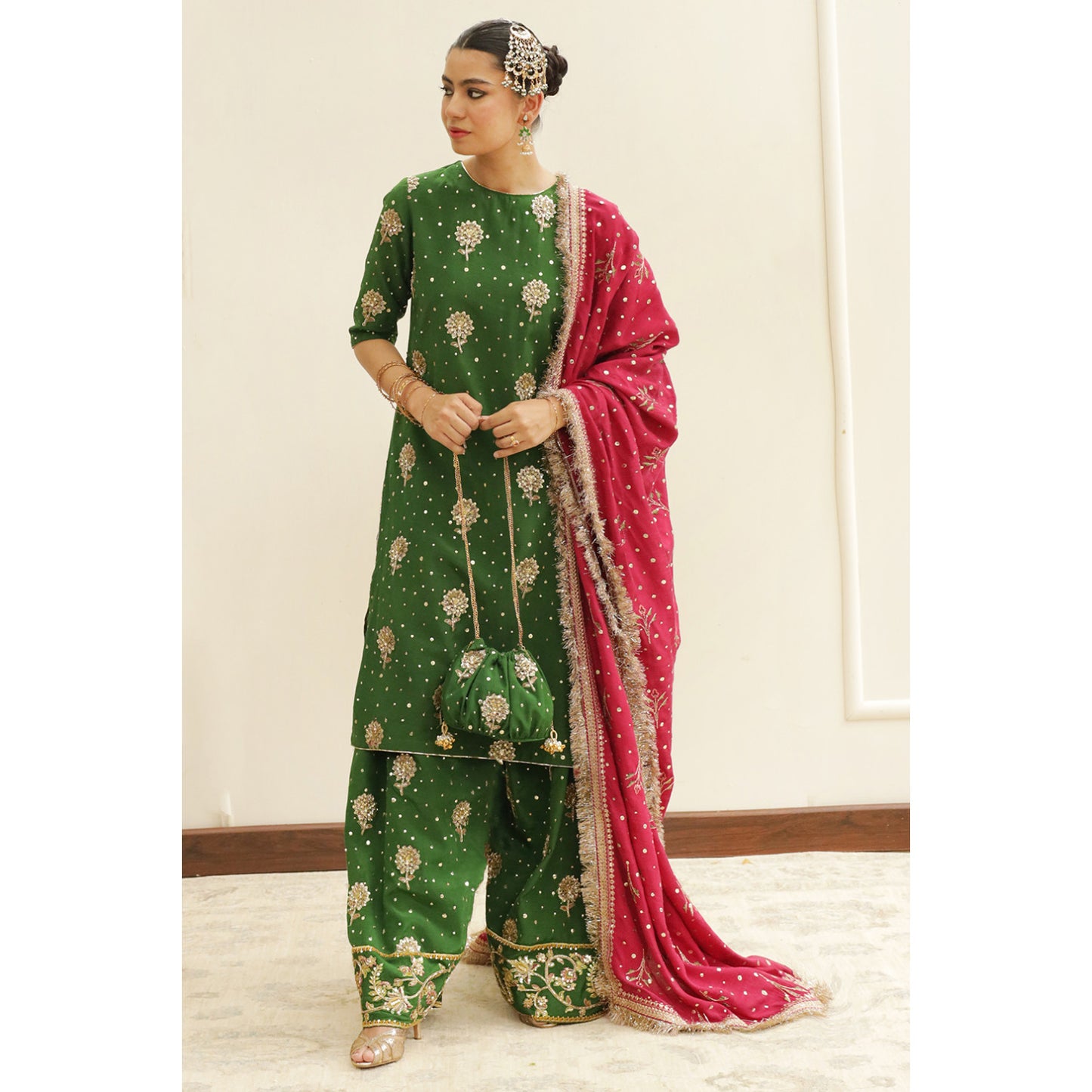 BOTTLE GREEN OUTFIT | DYOT
