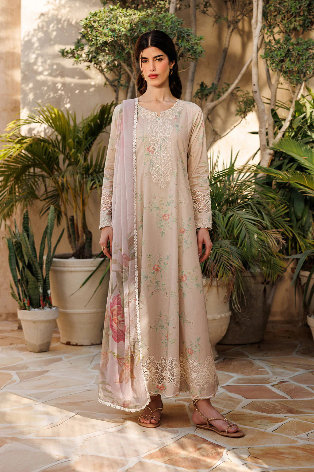 UE-673 Printed Lawn | Iznik