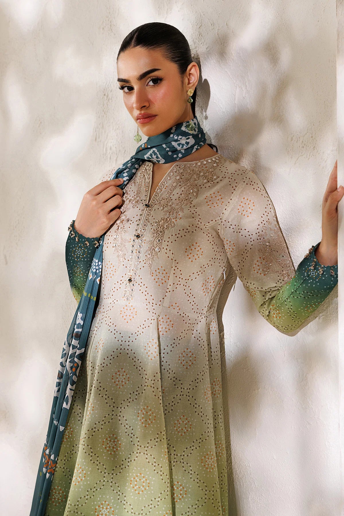 ESPR1345 | New In | Baroque