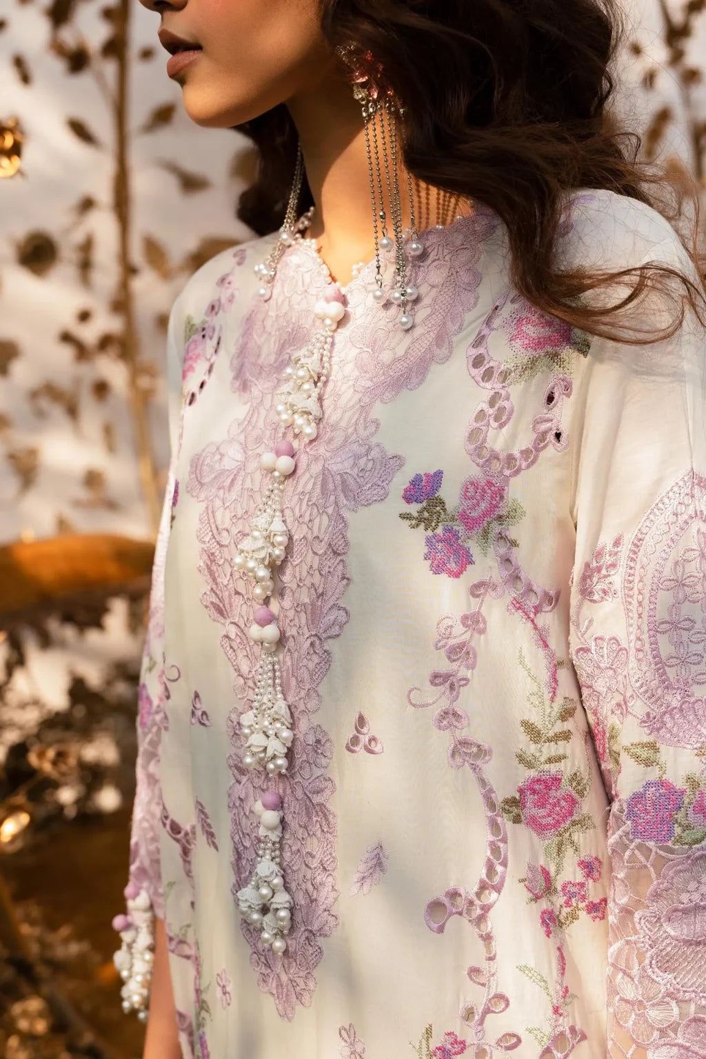 Sana Safinaz Luxury Lawn 2024 | 4B