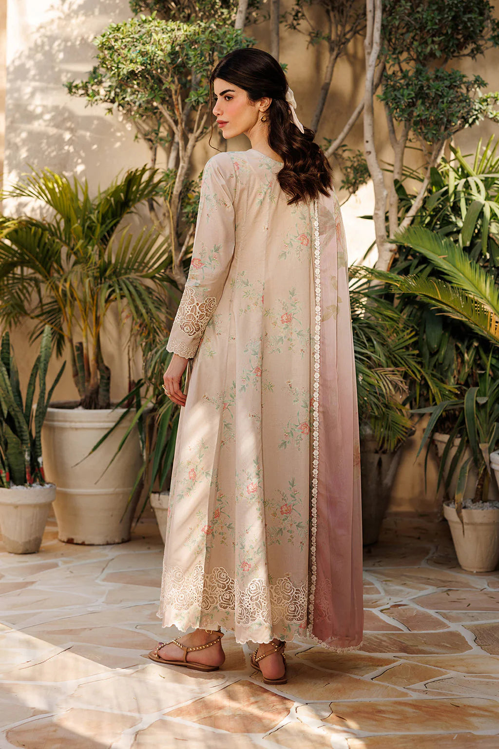 UE-673 Printed Lawn | Iznik