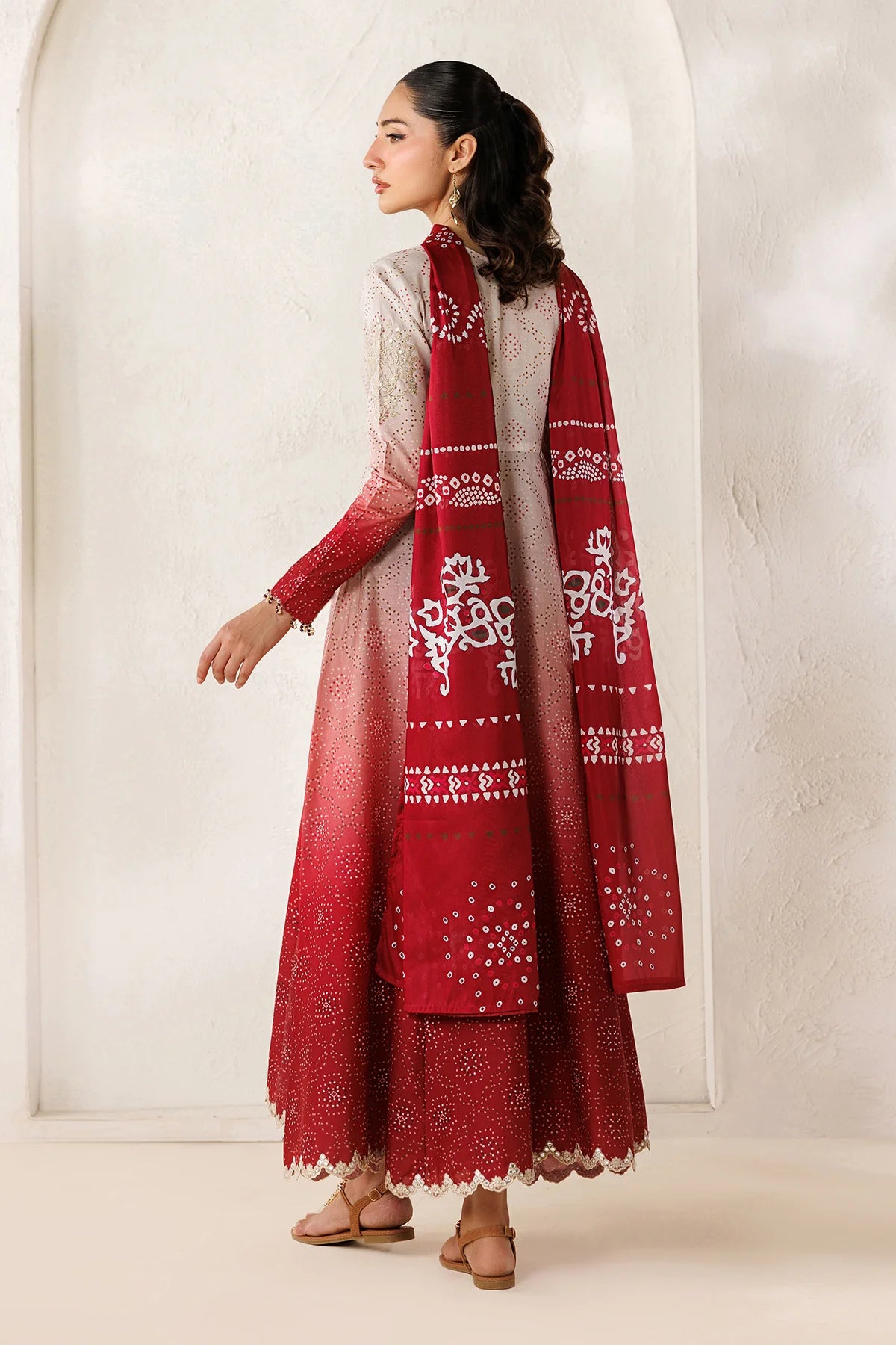 ESPR1346 | New In | Baroque