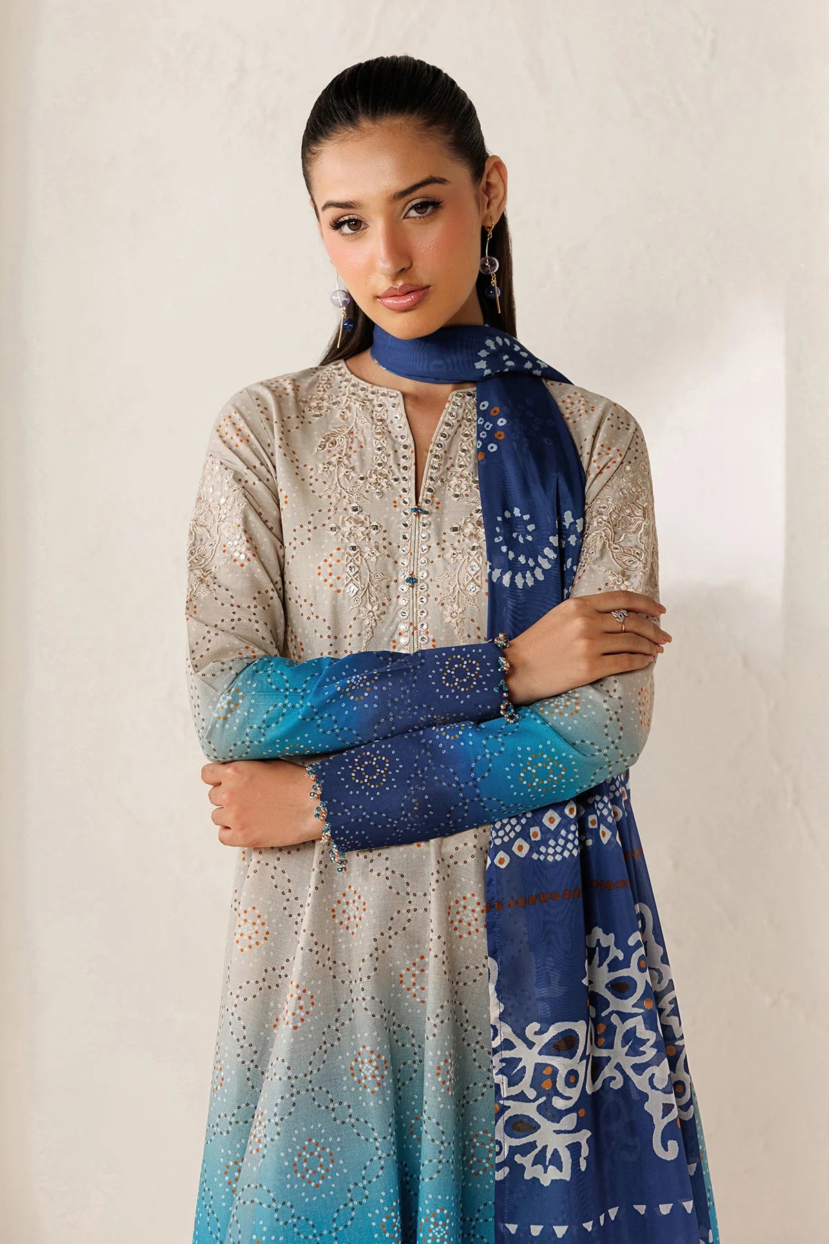 ESPR1344 | New In | Baroque