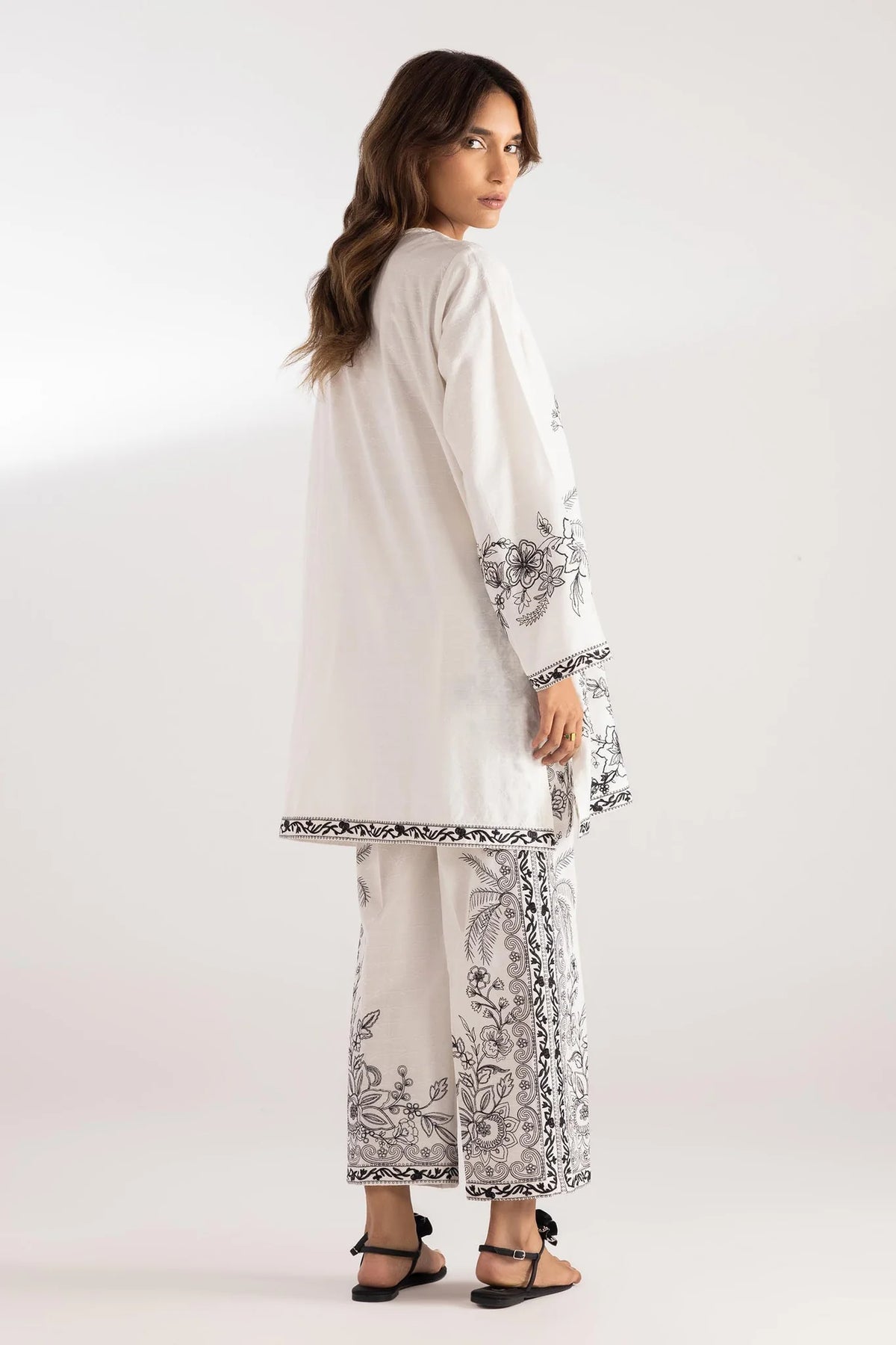 SS25SGE433 | Pre-Fall '25 | SANA SAFINAZ
