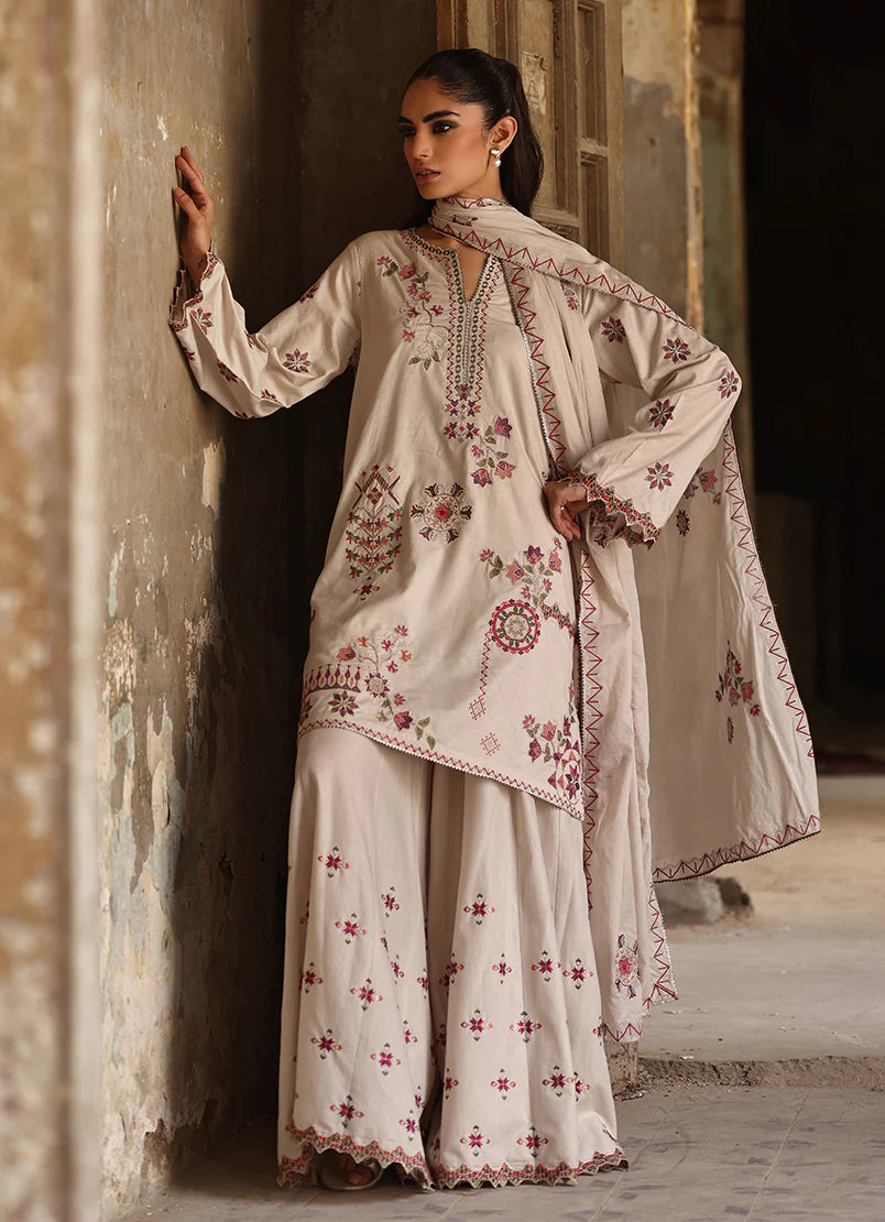 Saaz Gharara Set | Mehfilen '25 | IMAGE