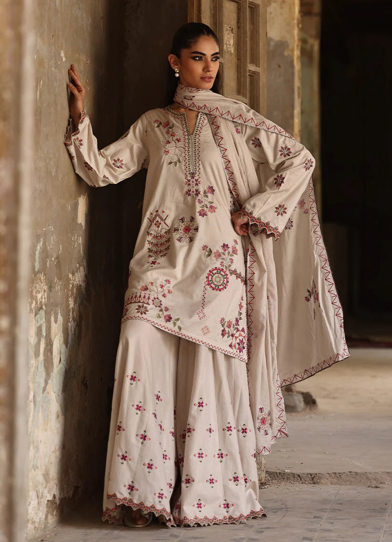 Saaz Gharara Set | Mehfilen '25 | IMAGE