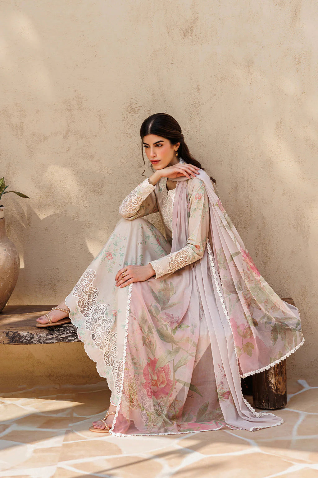 UE-673 Printed Lawn | Iznik