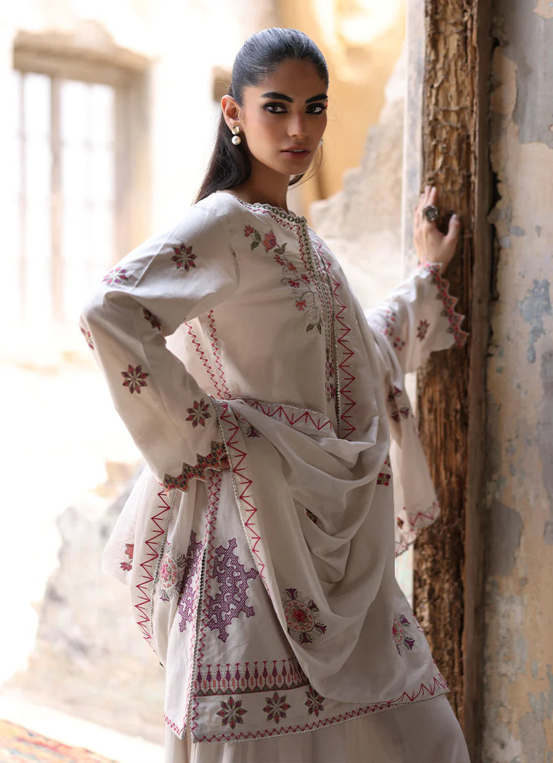 Saaz Gharara Set | Mehfilen '25 | IMAGE