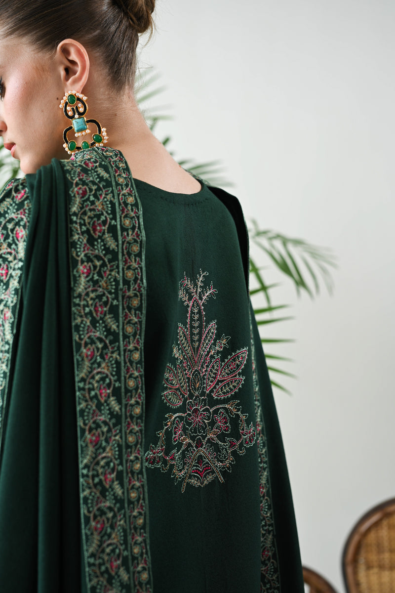 DEEP EMERALD LUXURY EMBROIDERED KARANDI SET (NEL-24637) | ZAIB