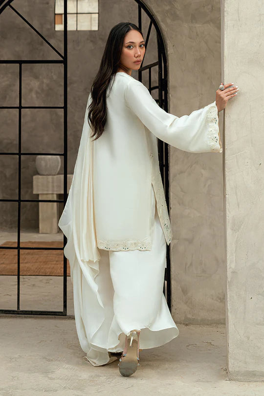 Irza | Luxus Luxury Pret '25 | Sunnia Manahil