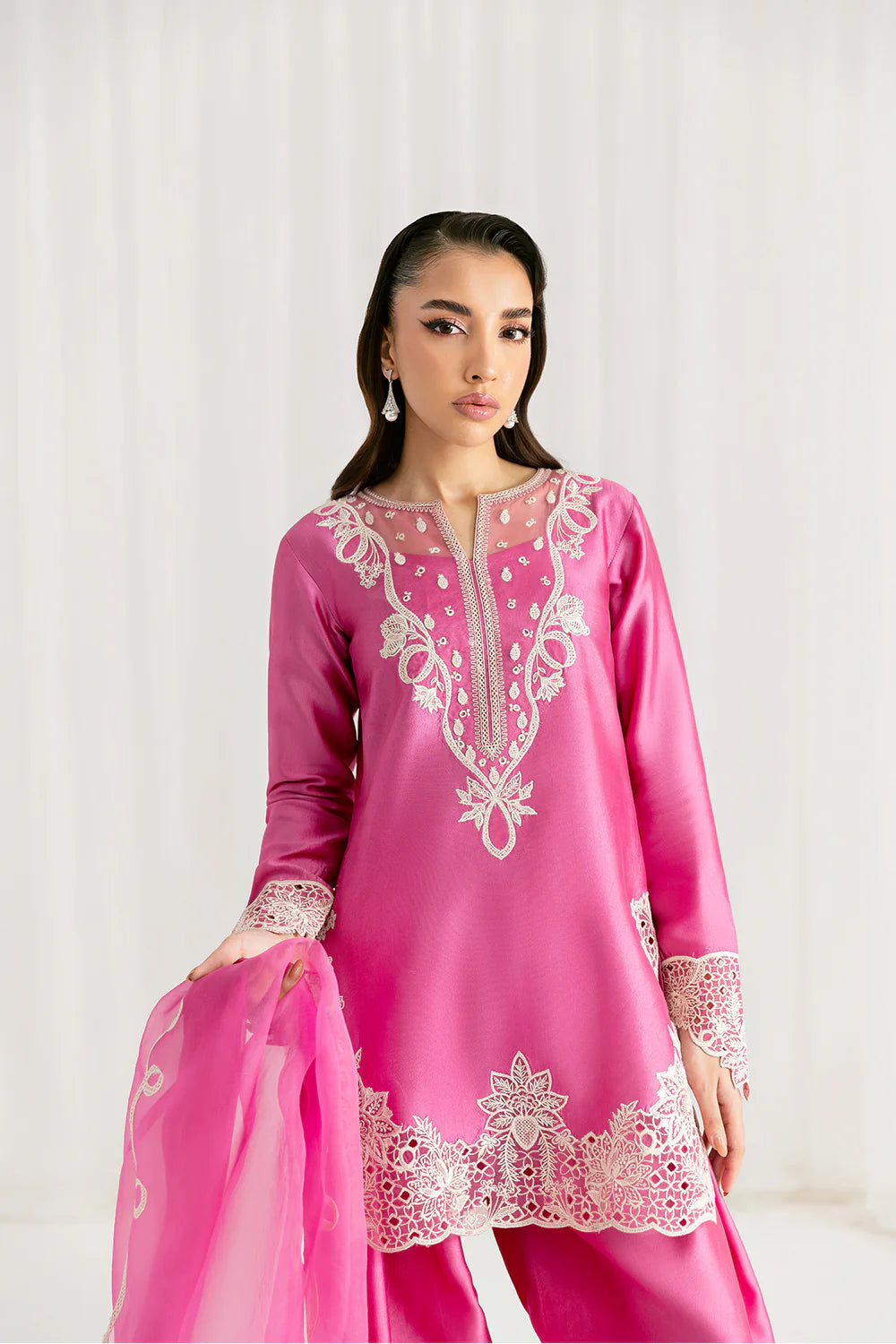 VELORA | Silk Pret '25 | Saira Rizwan