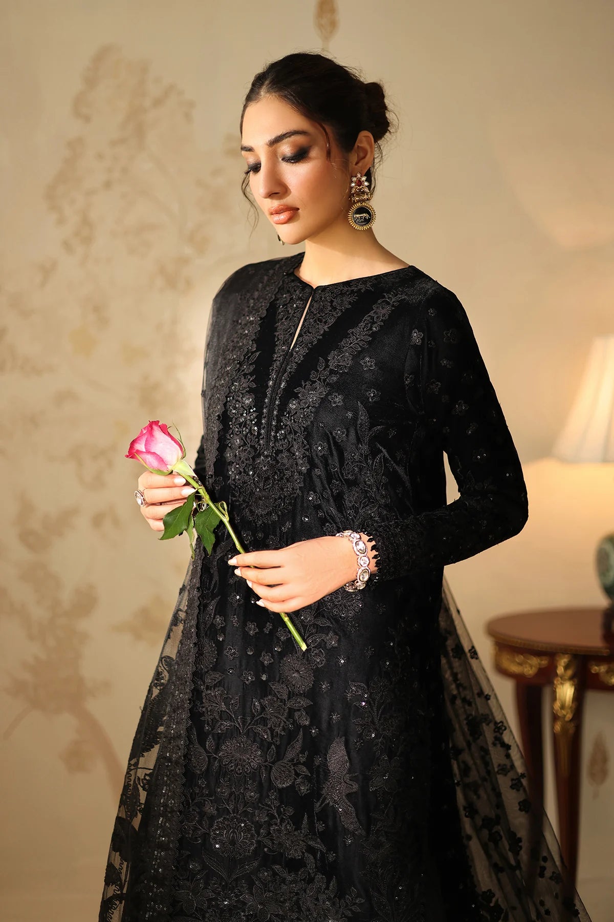 EMBROIDERED VELVET SF-4320 | Baroque