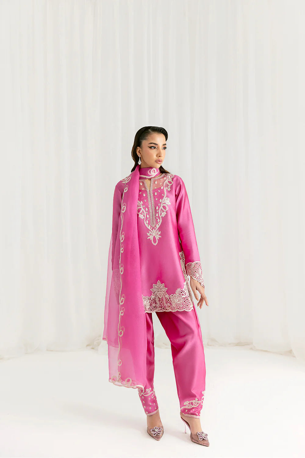 VELORA | Silk Pret '25 | Saira Rizwan