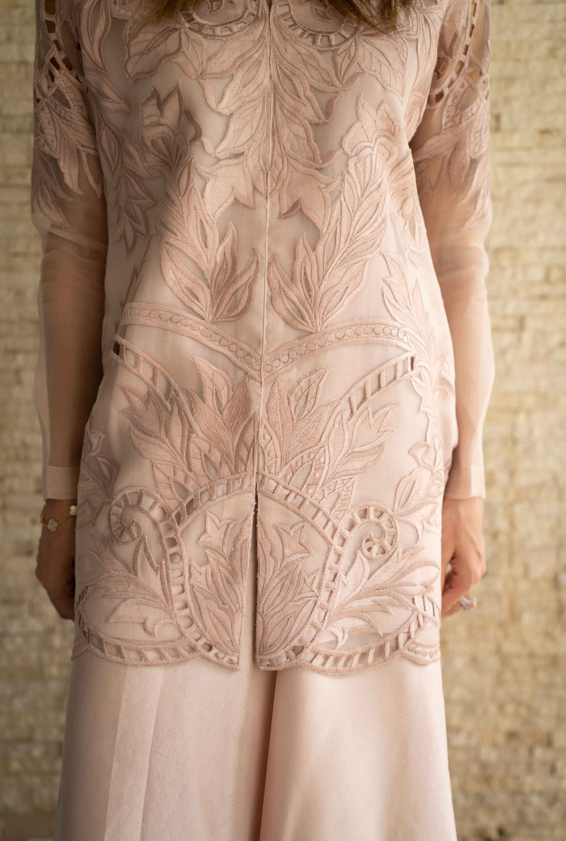 Petal Smoke | Saher & Benish