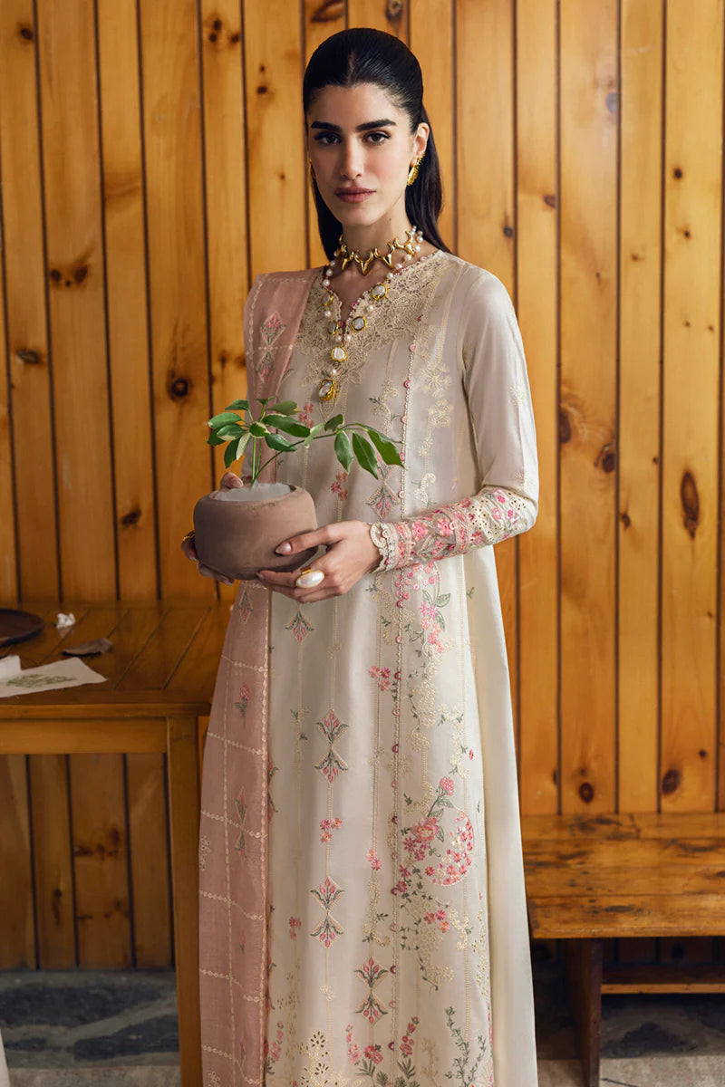 DC-07 TYRAH | Qline by Qalamkar Lawn 2025