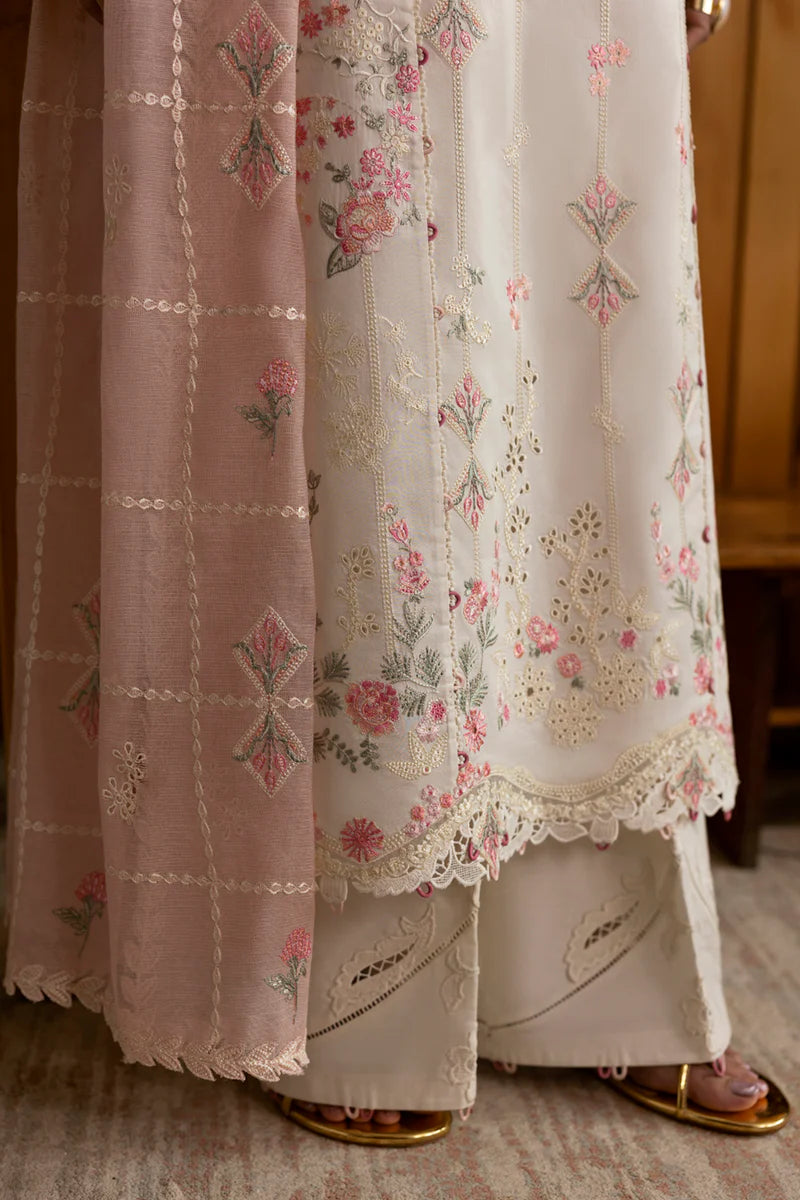 DC-07 TYRAH | Qline by Qalamkar Lawn 2025