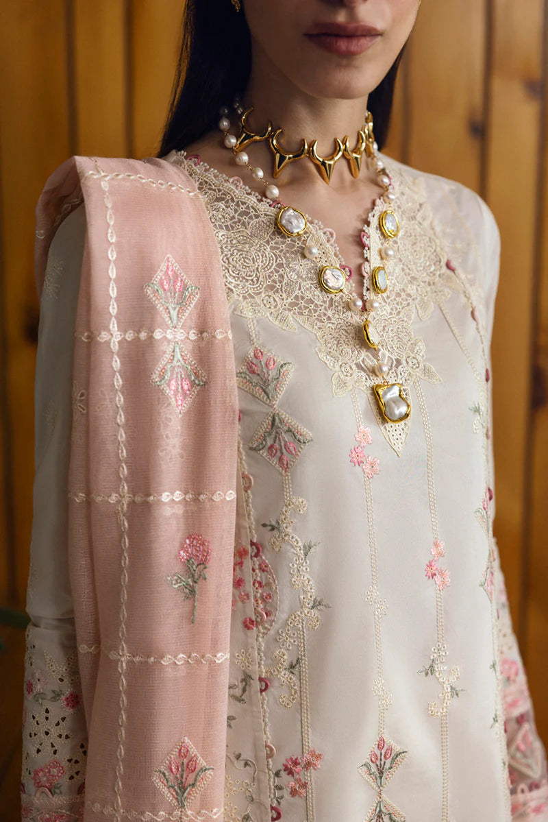 DC-07 TYRAH | Qline by Qalamkar Lawn 2025