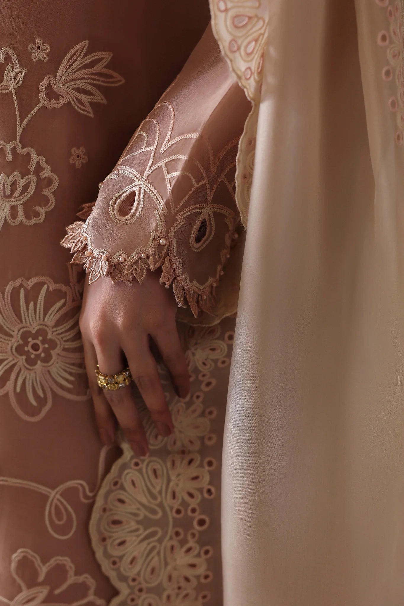 AVAIA (EV-21476) | NOURA | ELAN