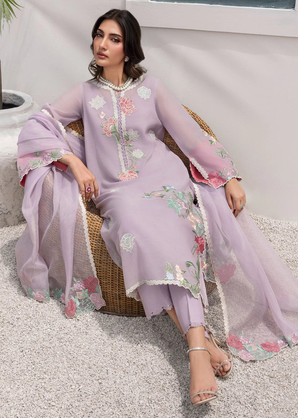 Irisé  | Saira Shakira Rosea Casual Pret'25