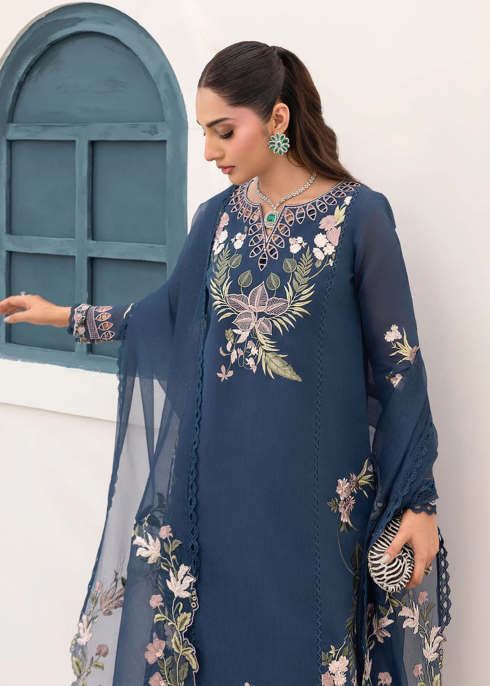 Midnight  | Saira Shakira Rosea Casual Pret'25