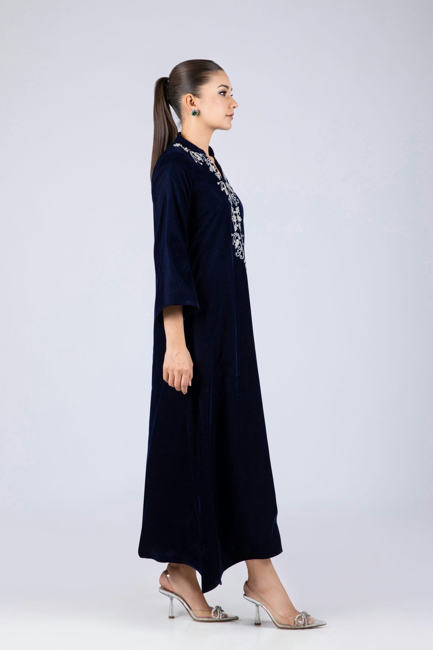 16195-NAVY | Velvet '25 | Ayesha Somaya