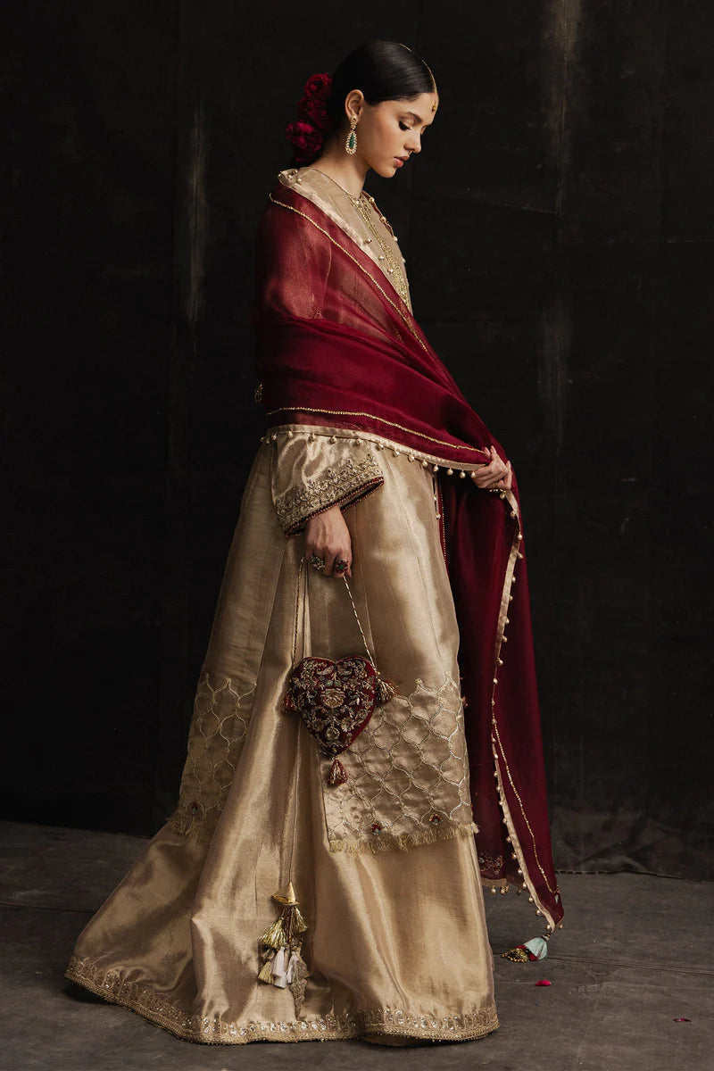 ZARIYAB | STUDIO PORTRAITS | Zara Shahjahan