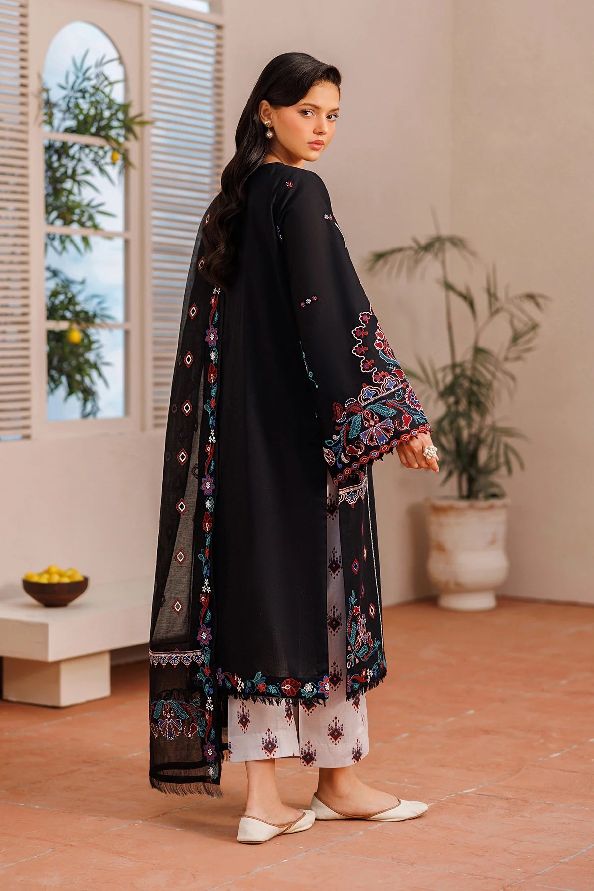 ESUF4391 | UNSTITCHED | Baroque