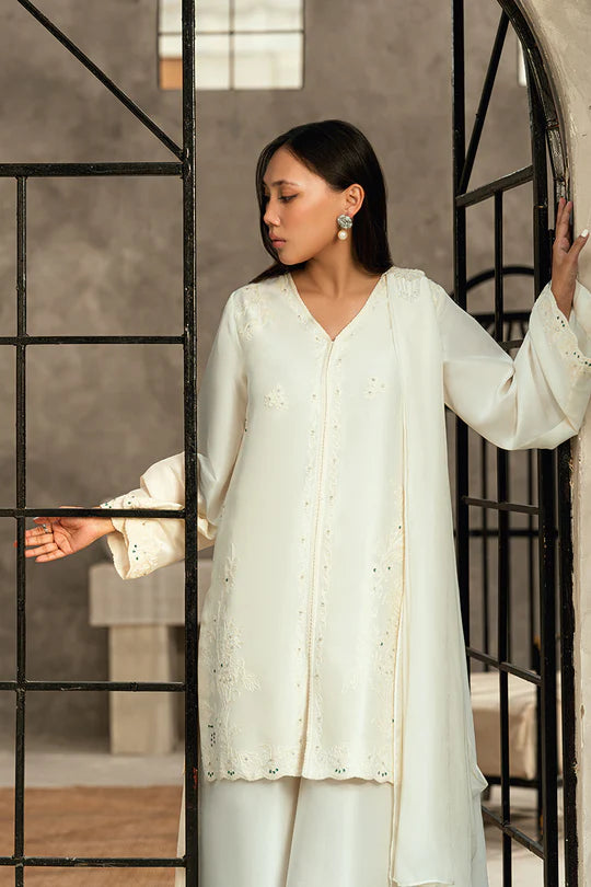 Irza | Luxus Luxury Pret '25 | Sunnia Manahil