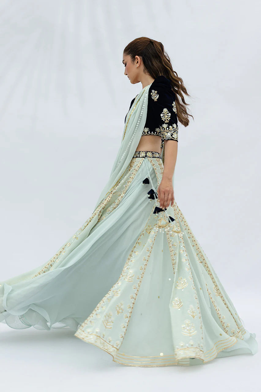 Nari | The Winter Edit '25 | Sania Maskatiya