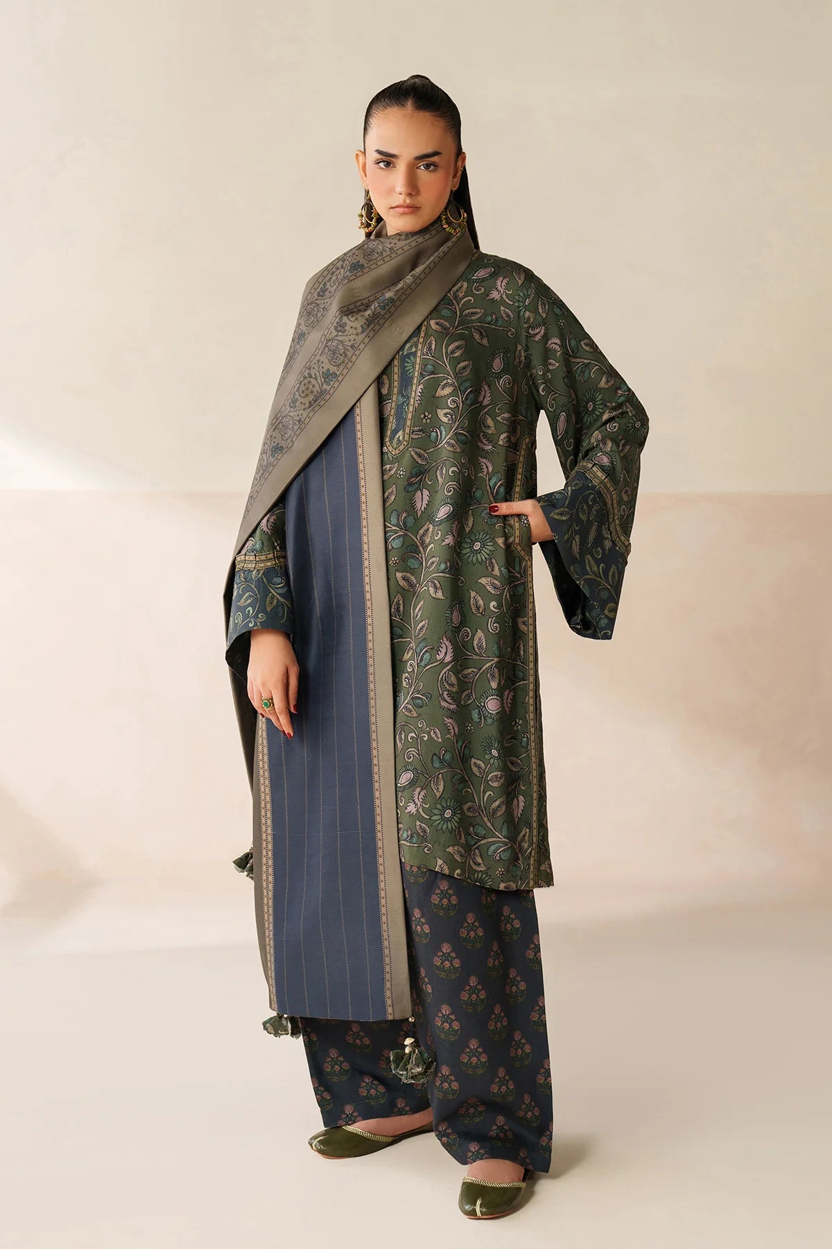 UF-4283 | DIGITAL PRINTED VISCOSE | Baroque