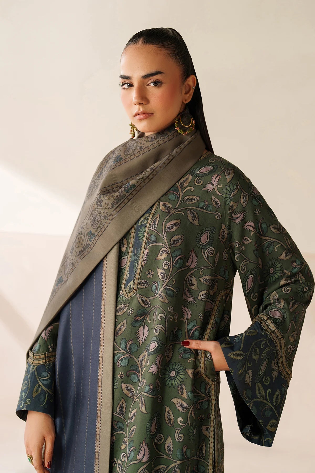 UF-4283 | DIGITAL PRINTED VISCOSE | Baroque