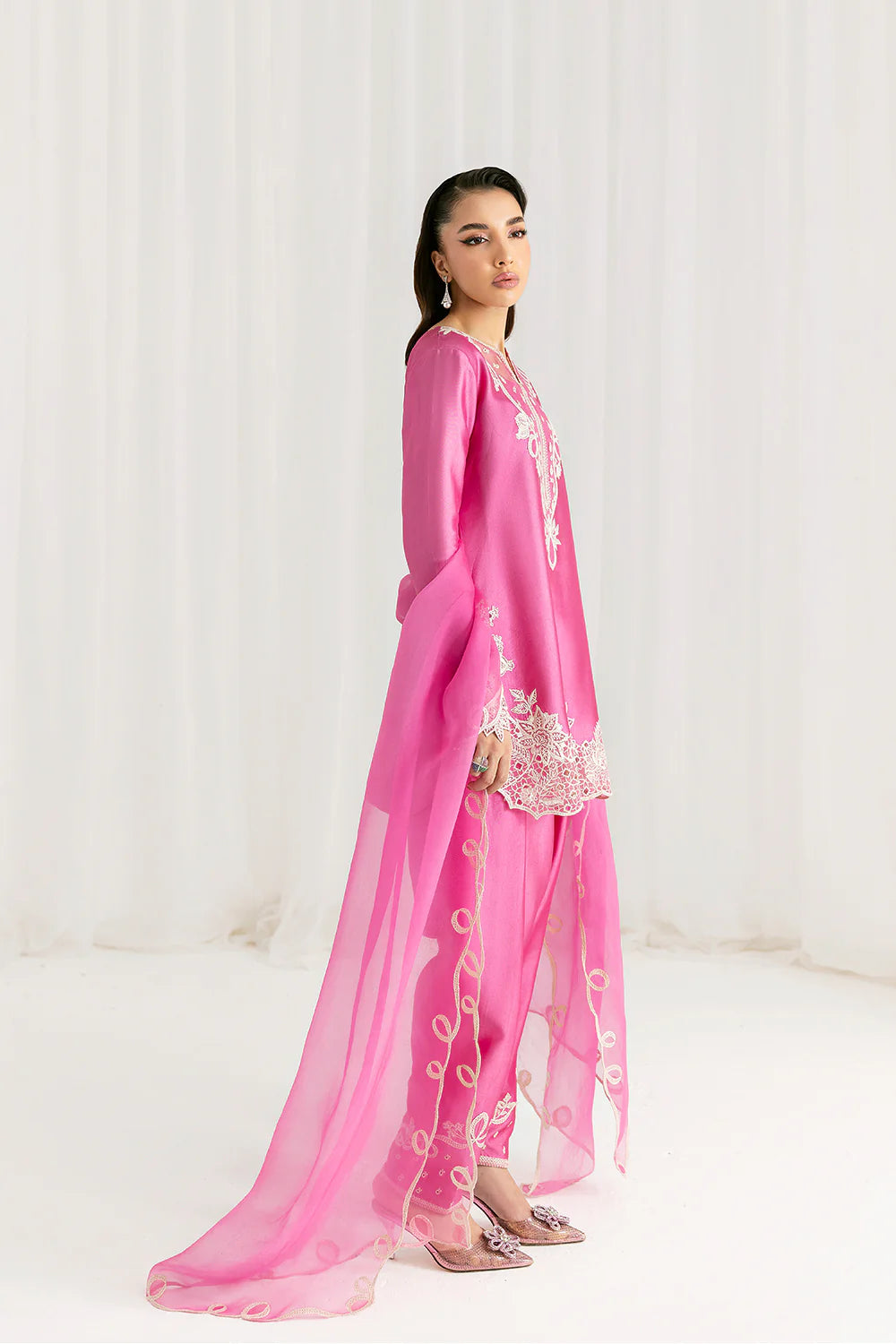 VELORA | Silk Pret '25 | Saira Rizwan