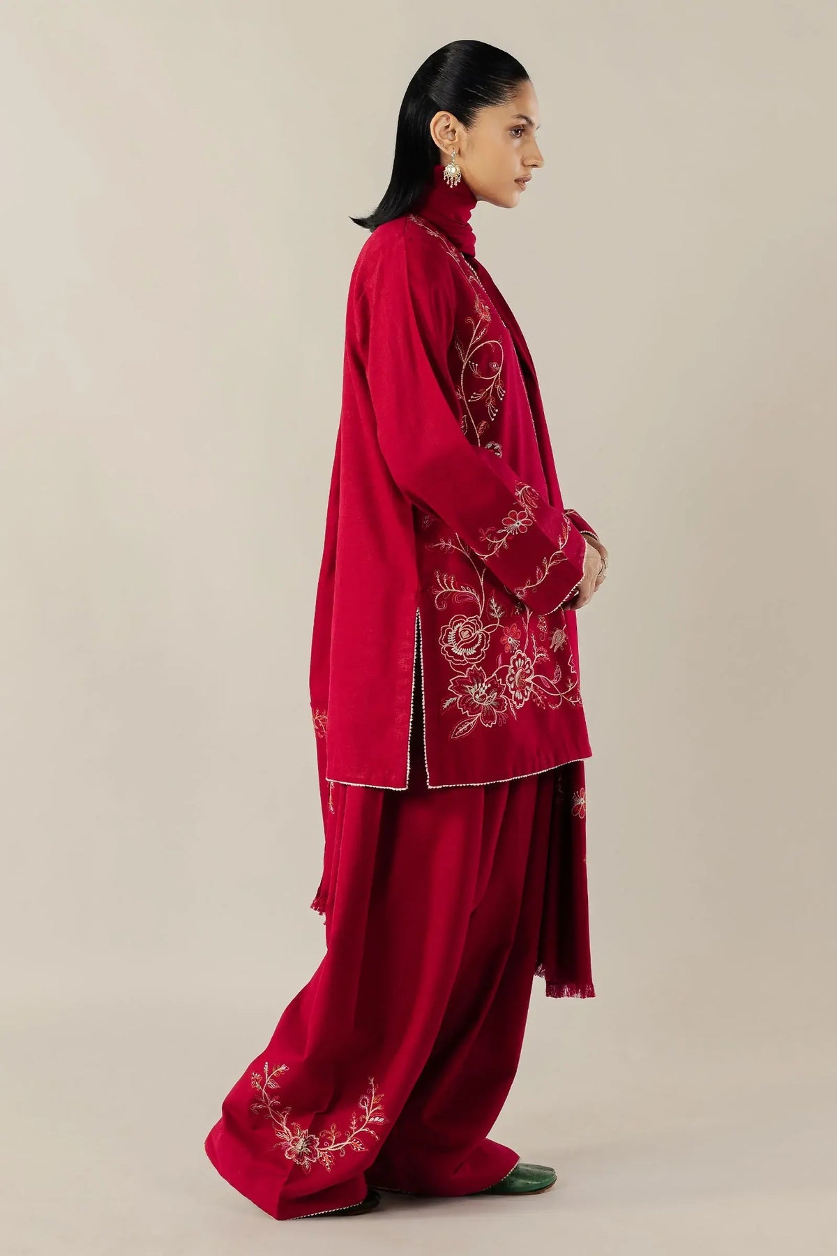 CARMINE | Zara Shahjahan