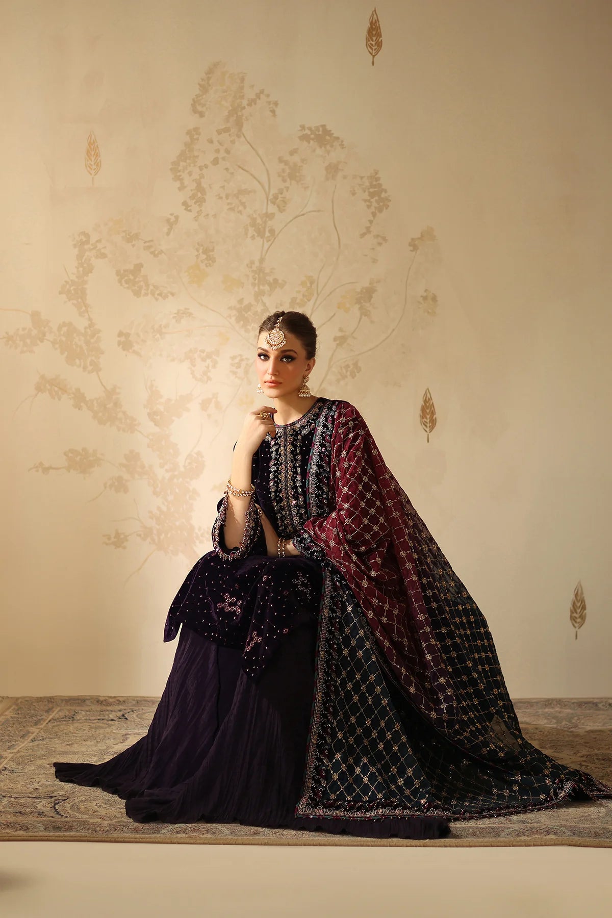 EMBROIDERED VELVET SF-4319 | Baroque