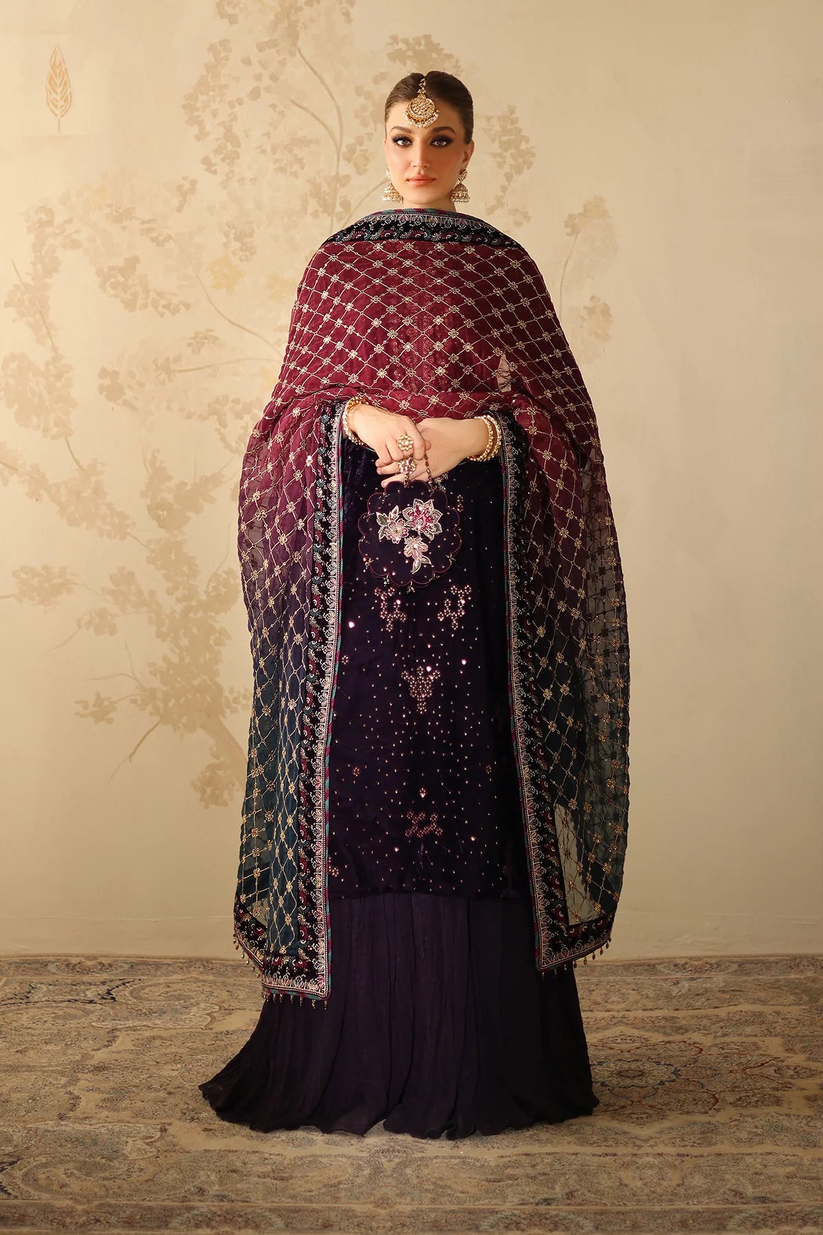 EMBROIDERED VELVET SF-4319 | Baroque