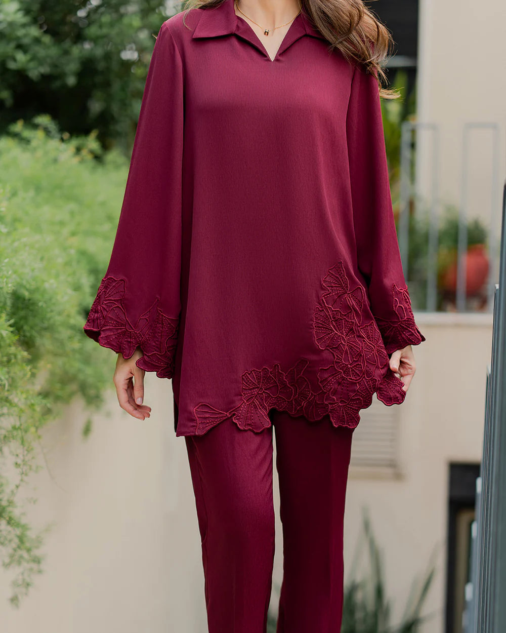 Burgundy Bloom | LIRA