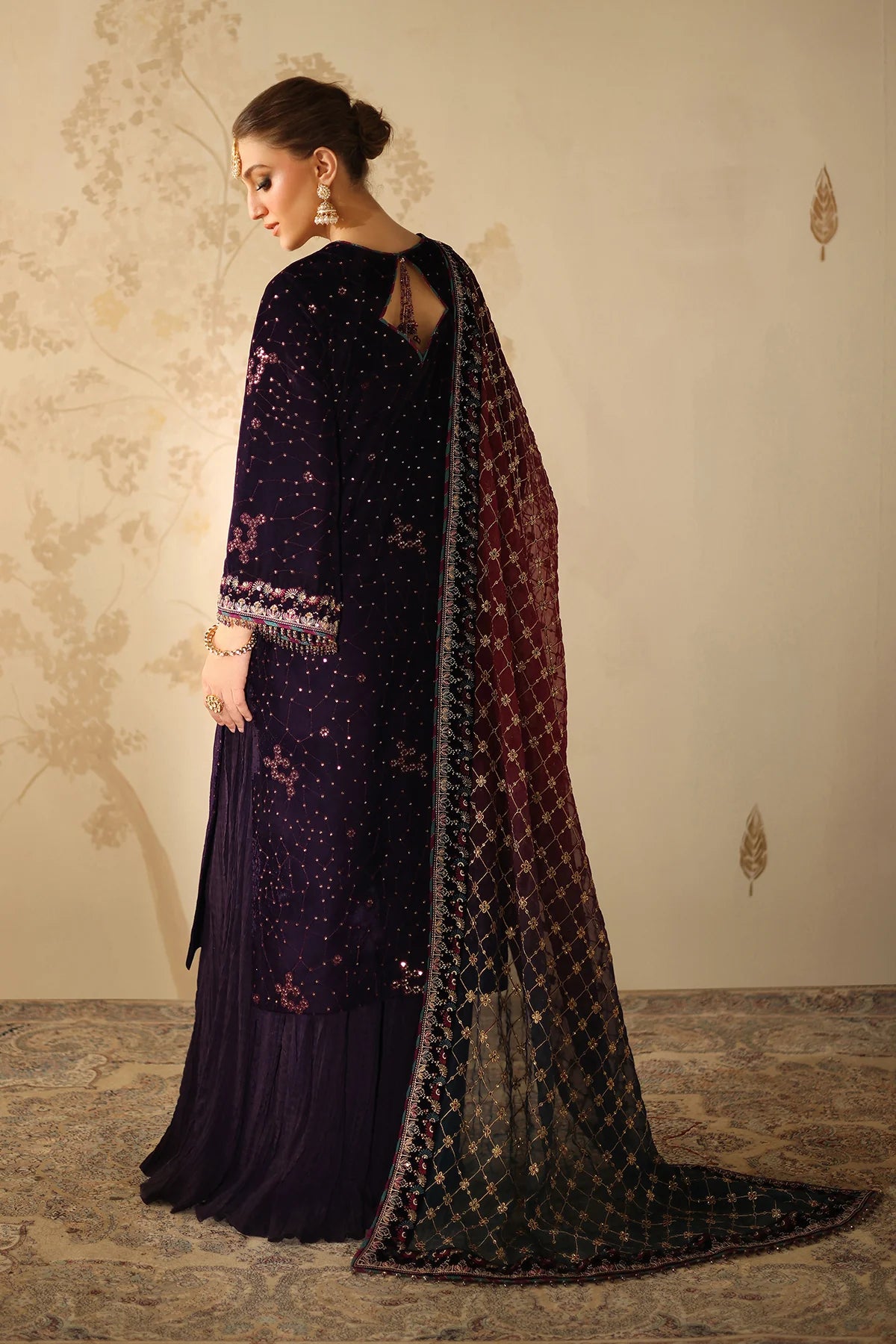 EMBROIDERED VELVET SF-4319 | Baroque