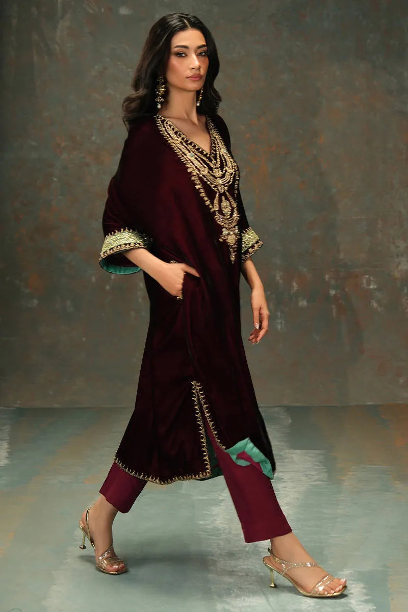Rani Phiran Shirt And Pants | VELVET ECLIPSE '25 | FARIDA HASAN