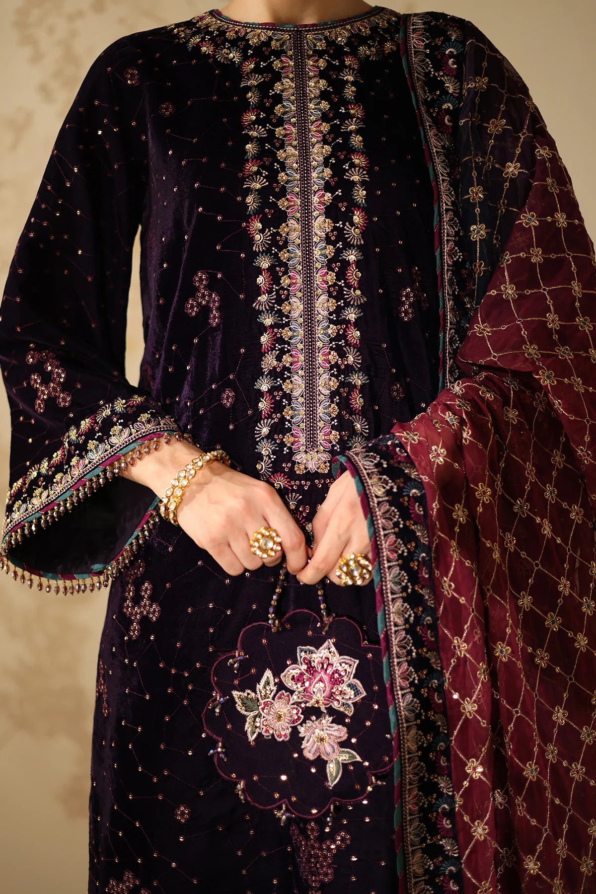 EMBROIDERED VELVET SF-4319 | Baroque